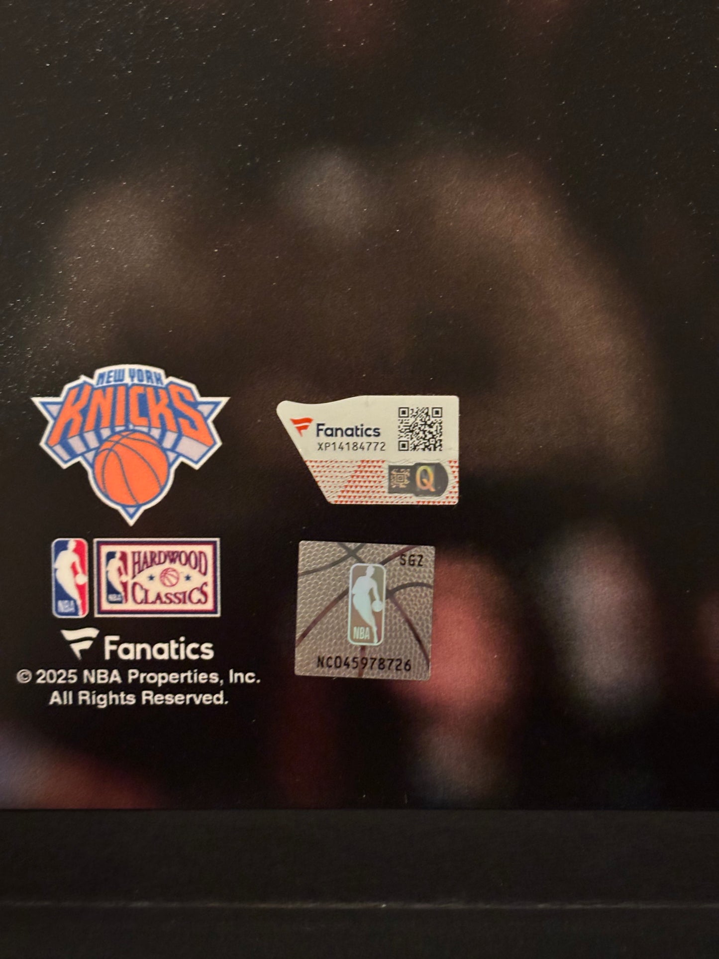 Carmelo Anthony New York Knicks Autographed Fanatics Authentic 16" x 20" Tapping Head Celebration Photograph